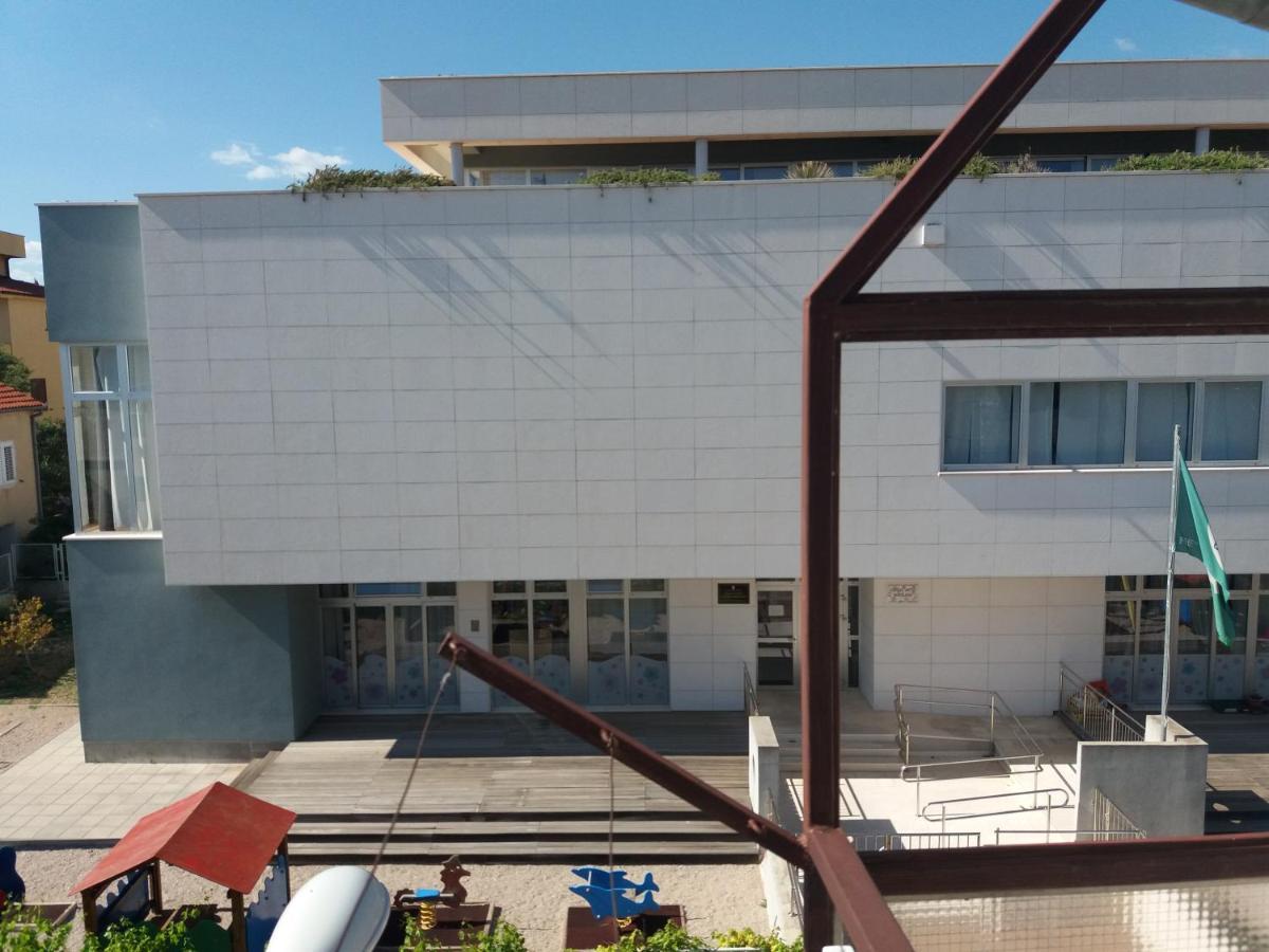 Apartment Viktoria Primosten Exterior photo